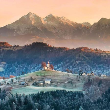 Apartmaji Pr Smolet Škofja Loka Exteriör bild
