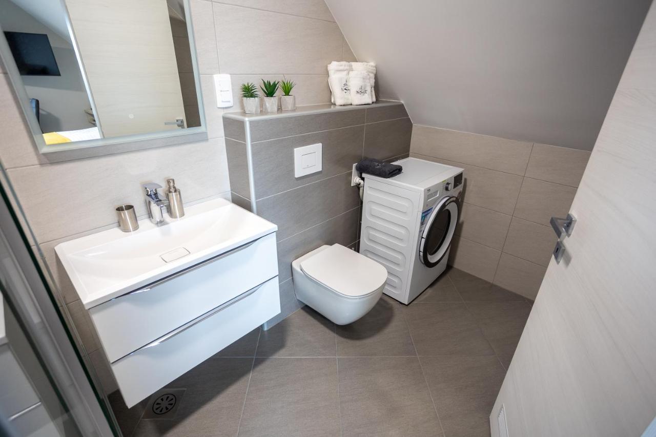 Apartmaji Pr Smolet Škofja Loka Exteriör bild